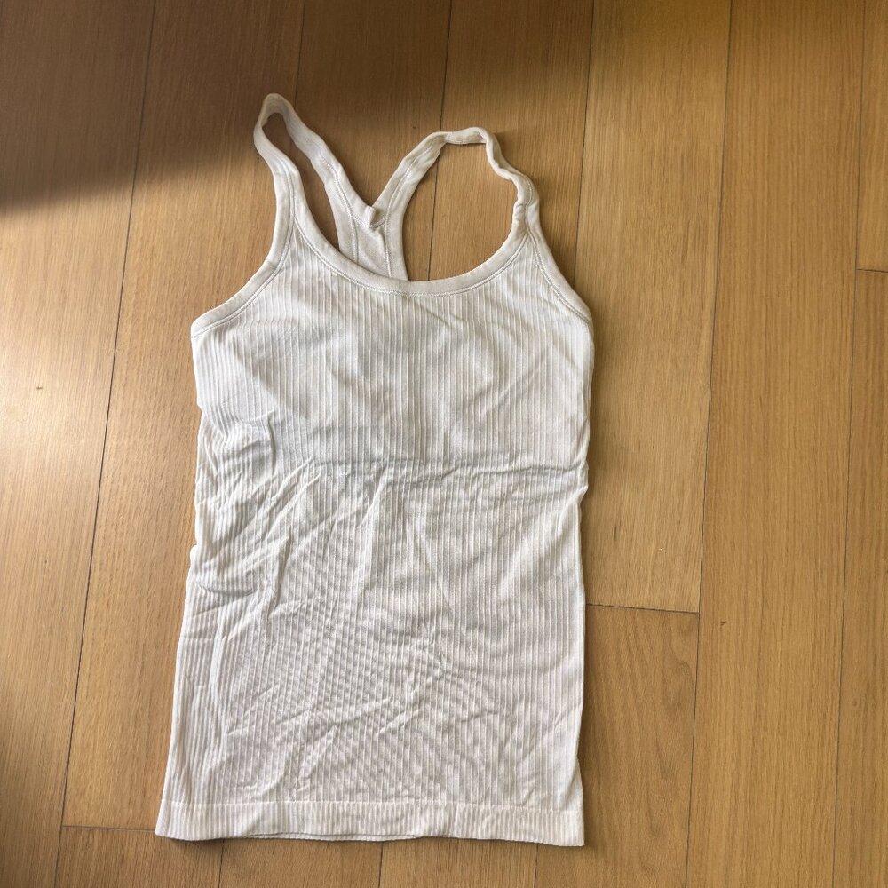 Lululemon Ebb to Street Tank
